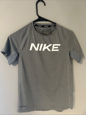 Nike Boy’s Large Gray Dri-FIT Performance Tee